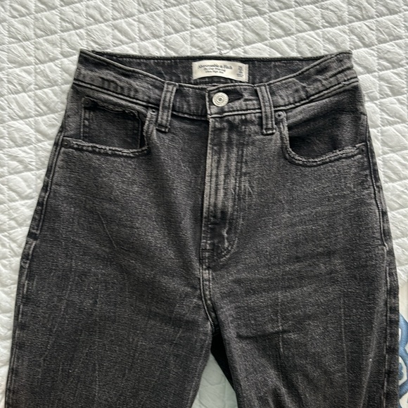 Abercrombie & Fitch Jeans - Picture 2 of 3